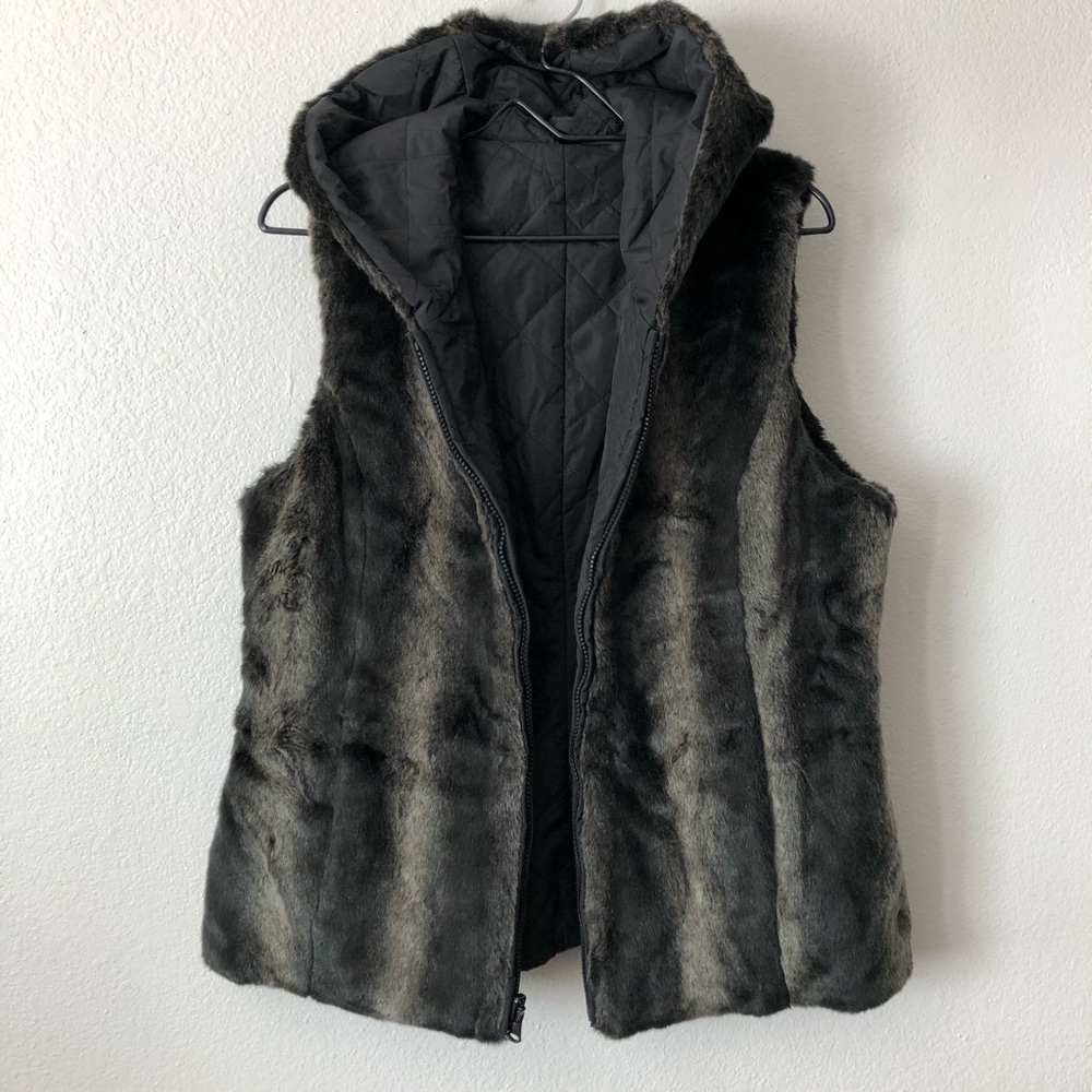 Chunky fur reversible winter vest